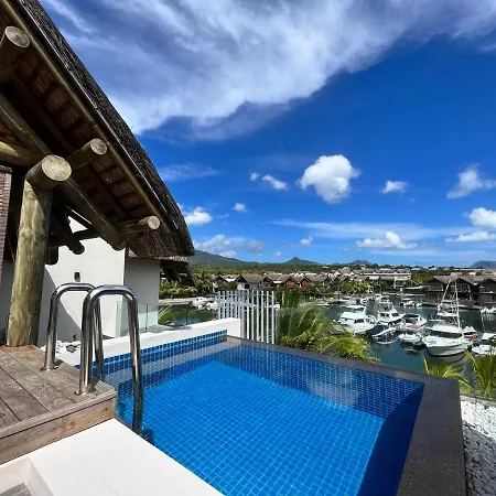 Penthouse Marina - 3 Ensuite Bedrooms Riviere Noire Exterior photo